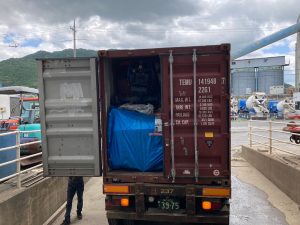 Container loading tractor export Japan to netherlands