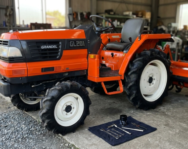 Kubota GL201 tijdens onderhoudsbeurt – onderhoudsschema