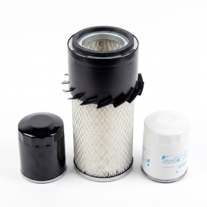119660-35150 – Oliefilter (Yanmar 3TNV88) 15221-43170 – Brandstoffilter Donaldson P181050 / Kubota 15222-11120 – Luchtfilter (Ø104 × L254)