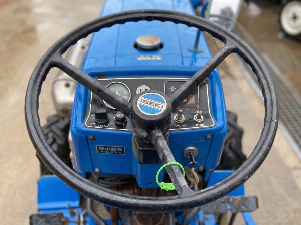 Iseki TU1400-TU1601: operation, starting and preheating
