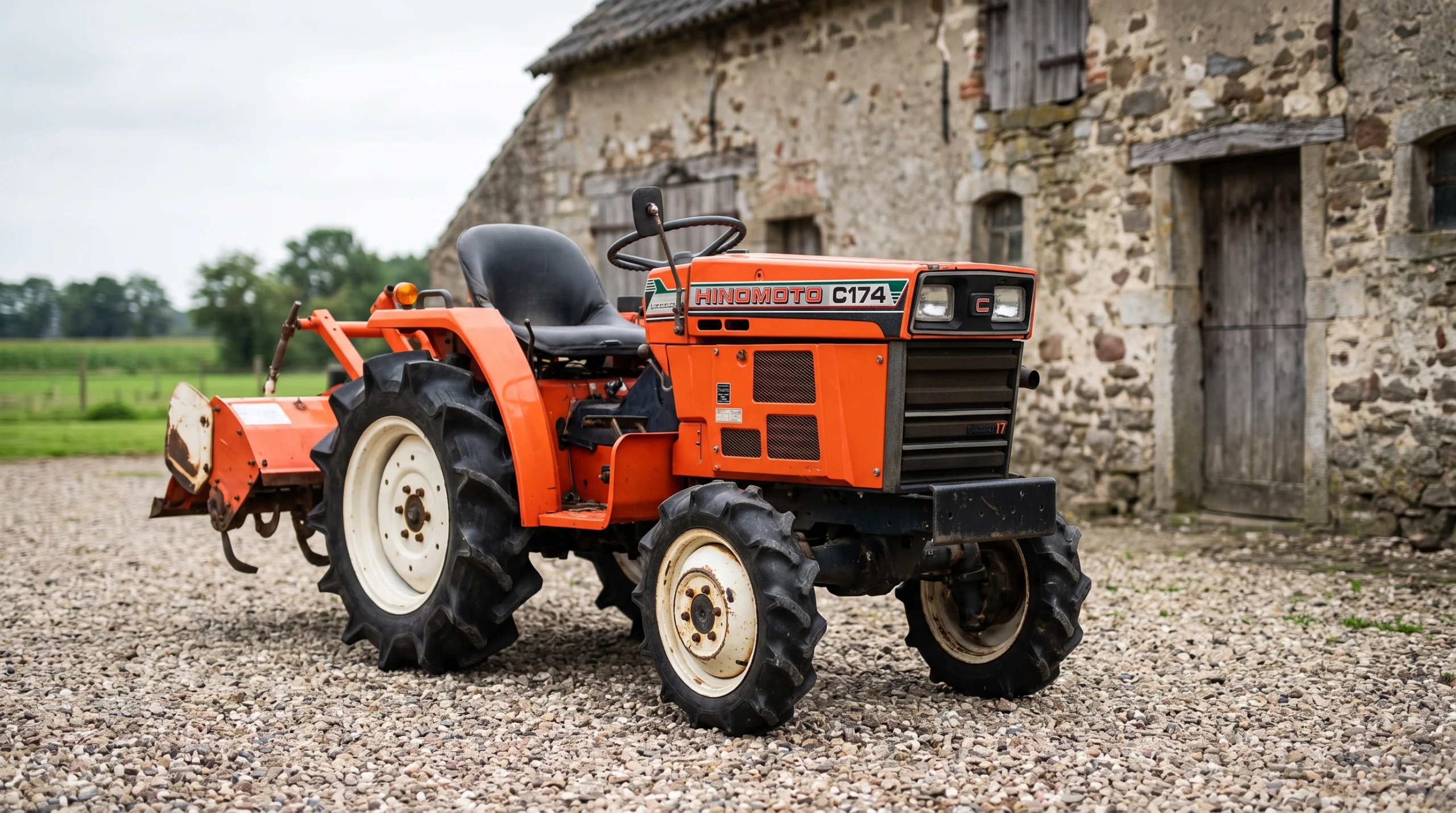 Minitractor Hinomoto C174 con rotavator